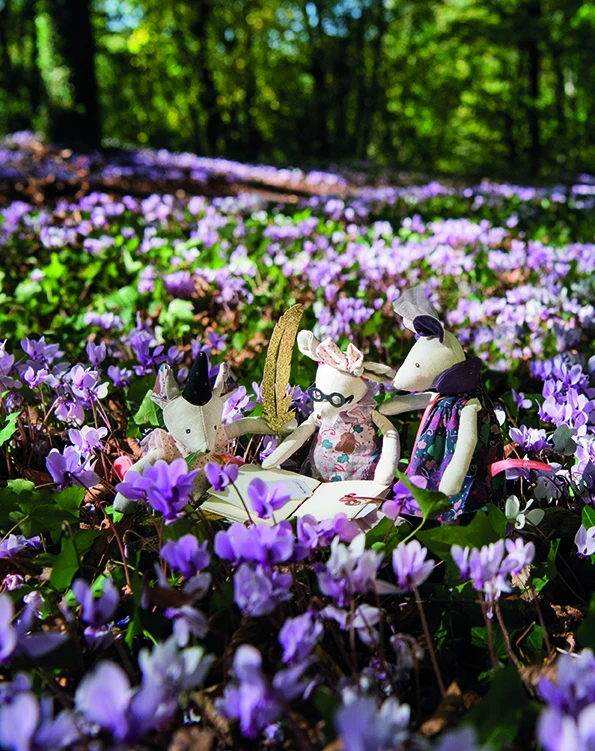 Moulin Roty Photo Album with Soft Velor Sponge Cover 6 Moulin Roty Photo Album with Soft Velor Sponge Cover