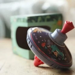 Moulin Roty Small Jungle Spinning Top 9 Moulin Roty Small Jungle Spinning Top